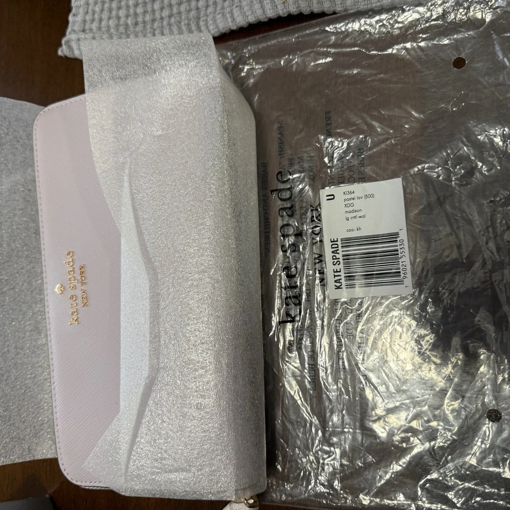 Kate Spade Lavender Wallet - Picture 7 of 7